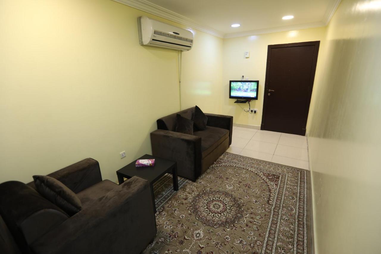 العييري للوحات المفروشة الدمام3 Apartment Exterior photo